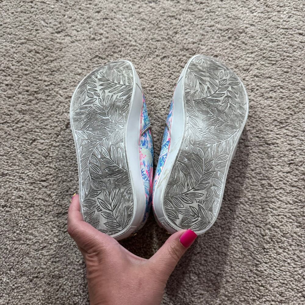 Lilly Pulitzer Julie Canvas Skate Sneakers Tropical Floral Print Women's Size 7 - Picture 10 of 11